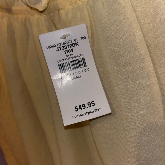 NWT yellow blouse from Buckle - Picture 3 of 3